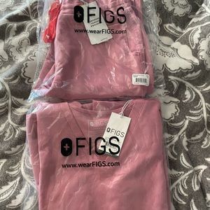 BNIB! FIGS chalk pink XXS casma + yola scrub set
